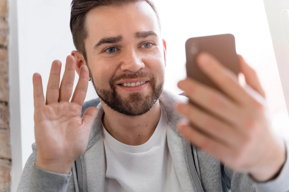 Comprehensive Mobile and Internet Packages Designed for Family Video Calls in UAE